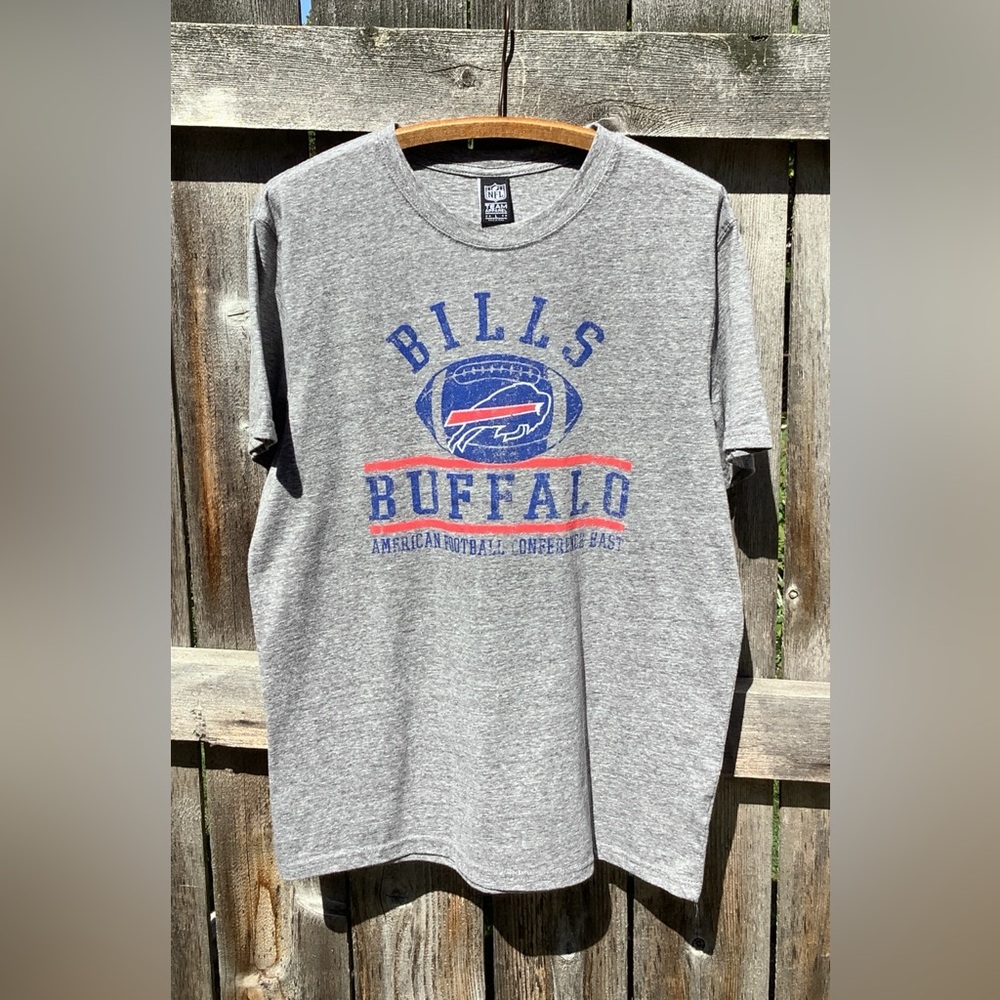 NFL Team Apparel Unisex Buffalo Bills T-Shirt NWOT